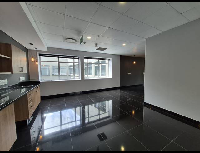 422M² OFFICE TO LET IN SANDTON CENTRAL